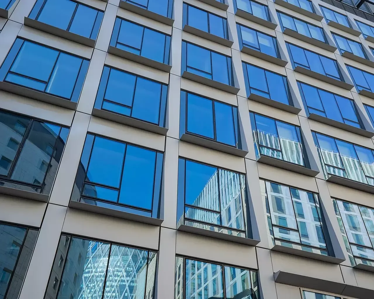 Navigating the Search for a Rental Apartment in New York: Key Considerations