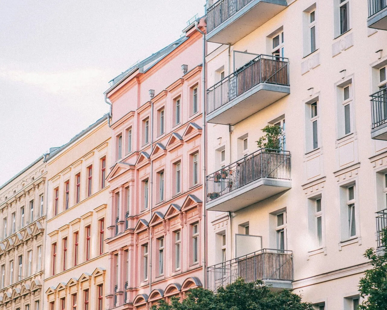 Den chronischen Wohnungsmangel in Deutschland und seine Auswirkungen auf die Preise