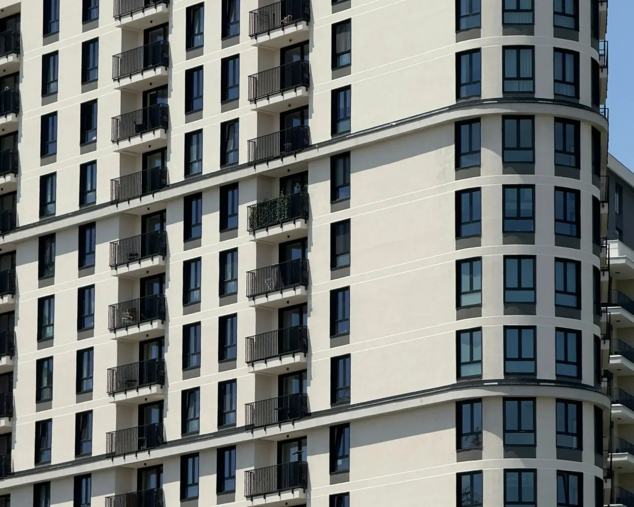 инвестицијама у новоградњу са фокусом на станове у Србији