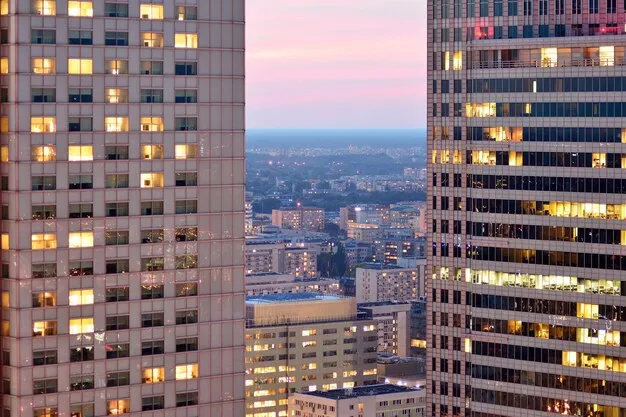 Difference between the East and West Coast condo real estate market in the US