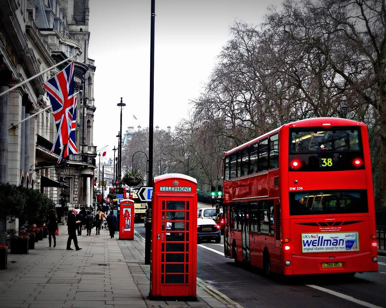 Index cen nemovitostí ve Spojeném království za 1. polovinu roku 2025