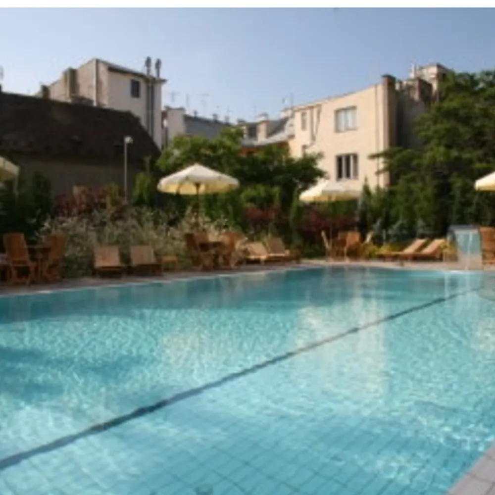 House and surroundings