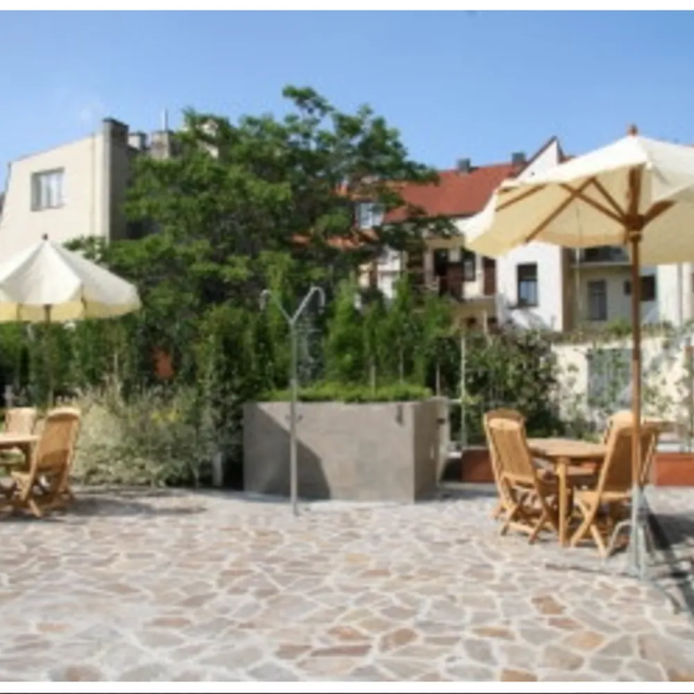 House and surroundings