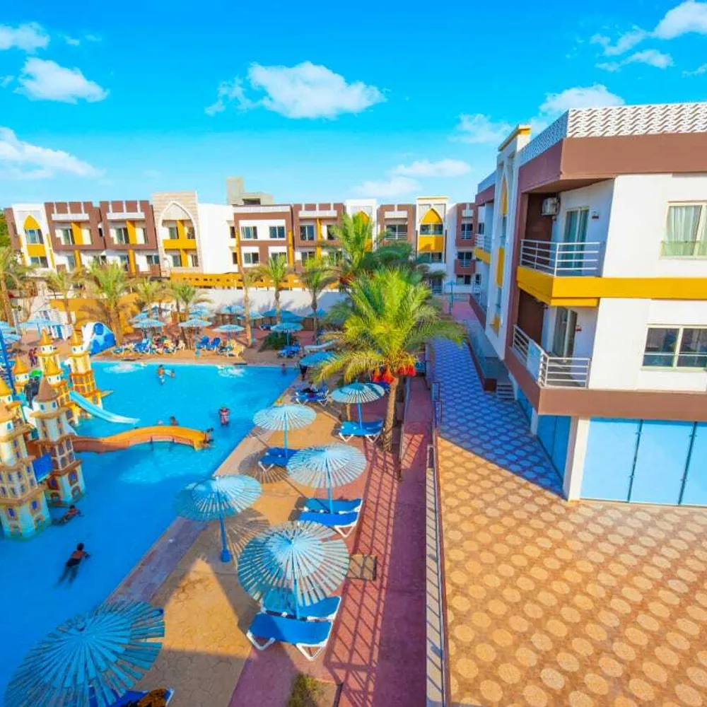 House and surroundings