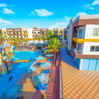 House and surroundings