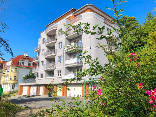 House and surroundings